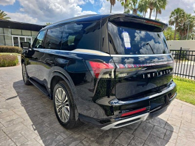 2026 INFINITI QX80 LUXE