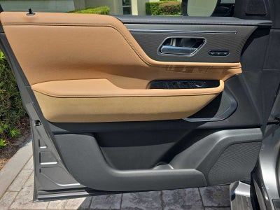 2027 INFINITI QX80 LUXE