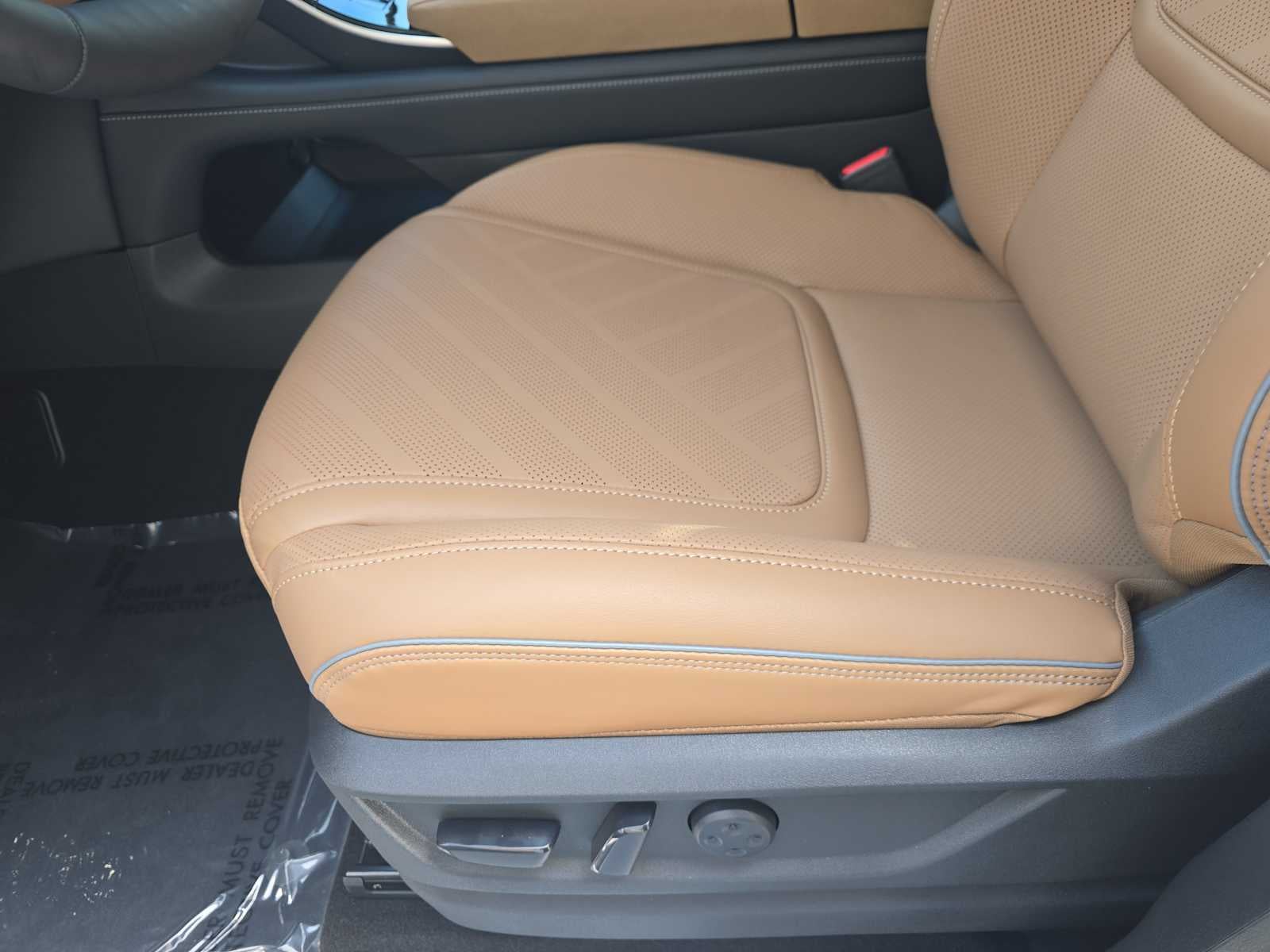 2027 INFINITI QX80 LUXE