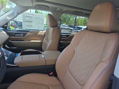 2027 INFINITI QX80 LUXE