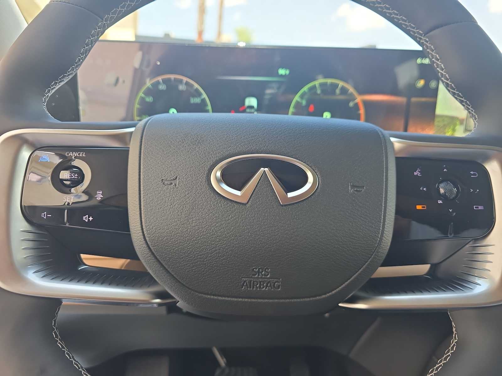 2027 INFINITI QX80 LUXE