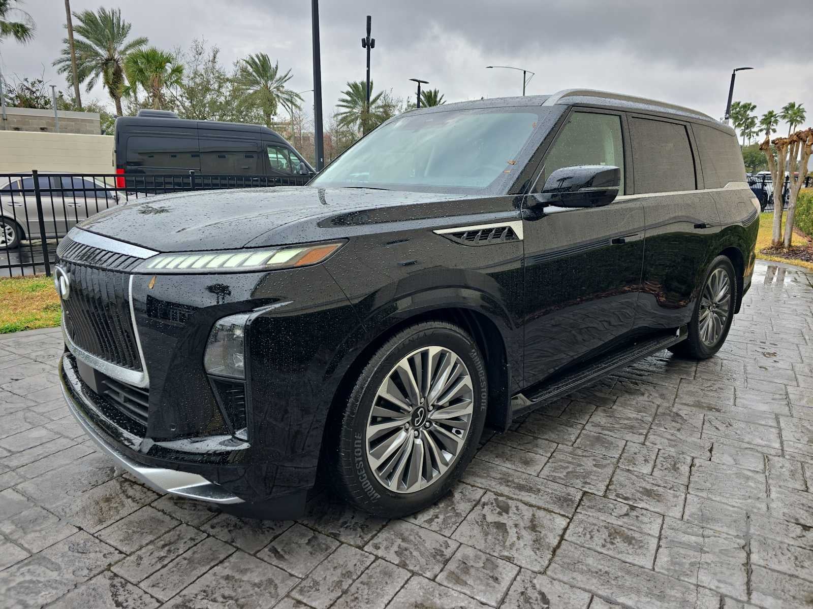 2026 INFINITI QX80 LUXE