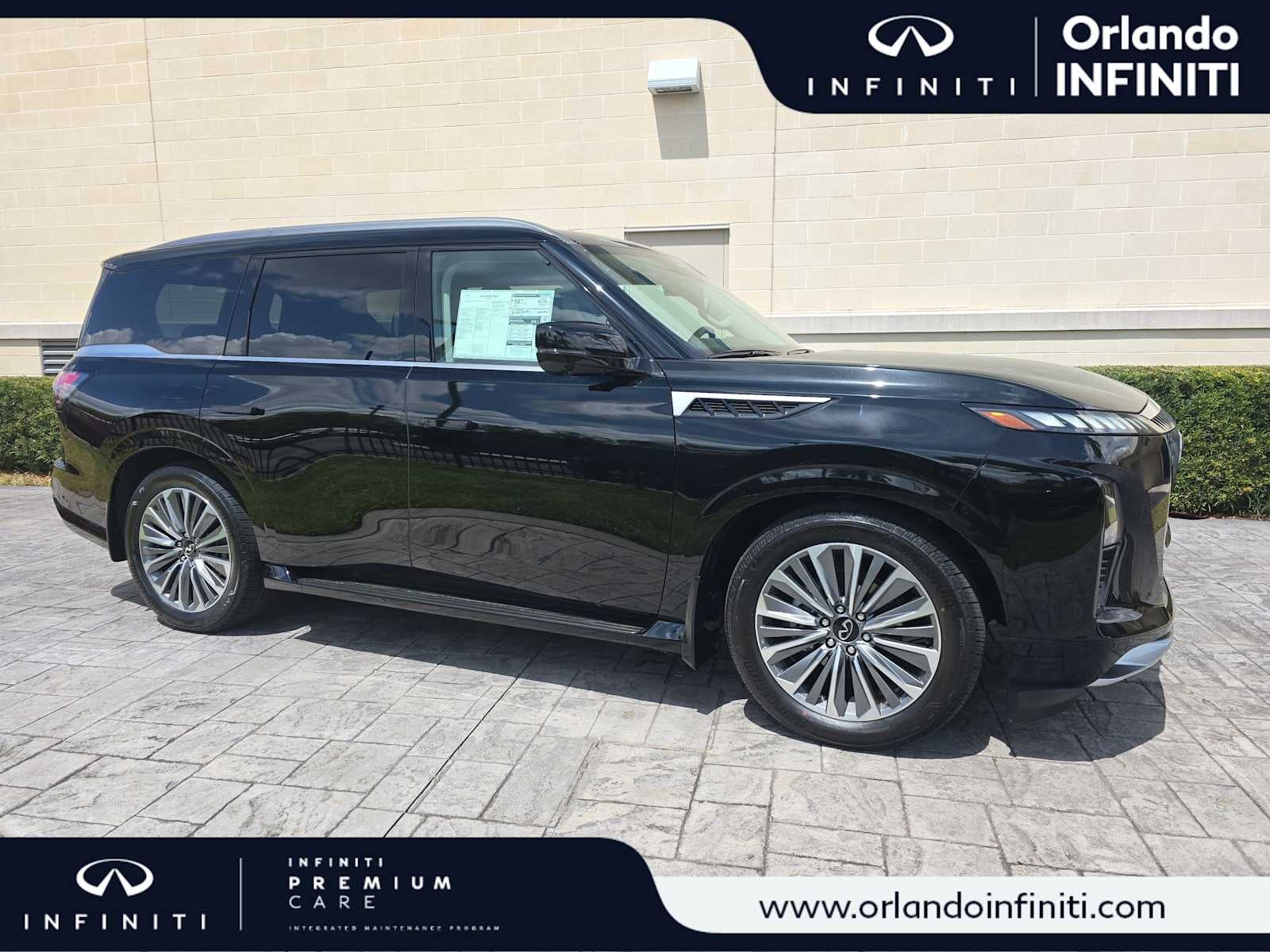2026 INFINITI QX80 LUXE