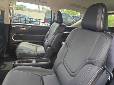 2026 INFINITI QX80 LUXE