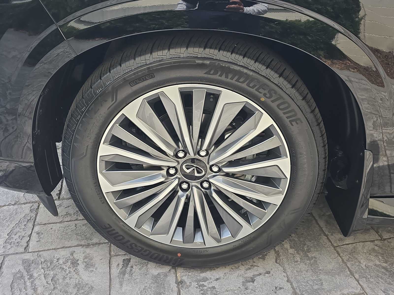 2026 INFINITI QX80 LUXE