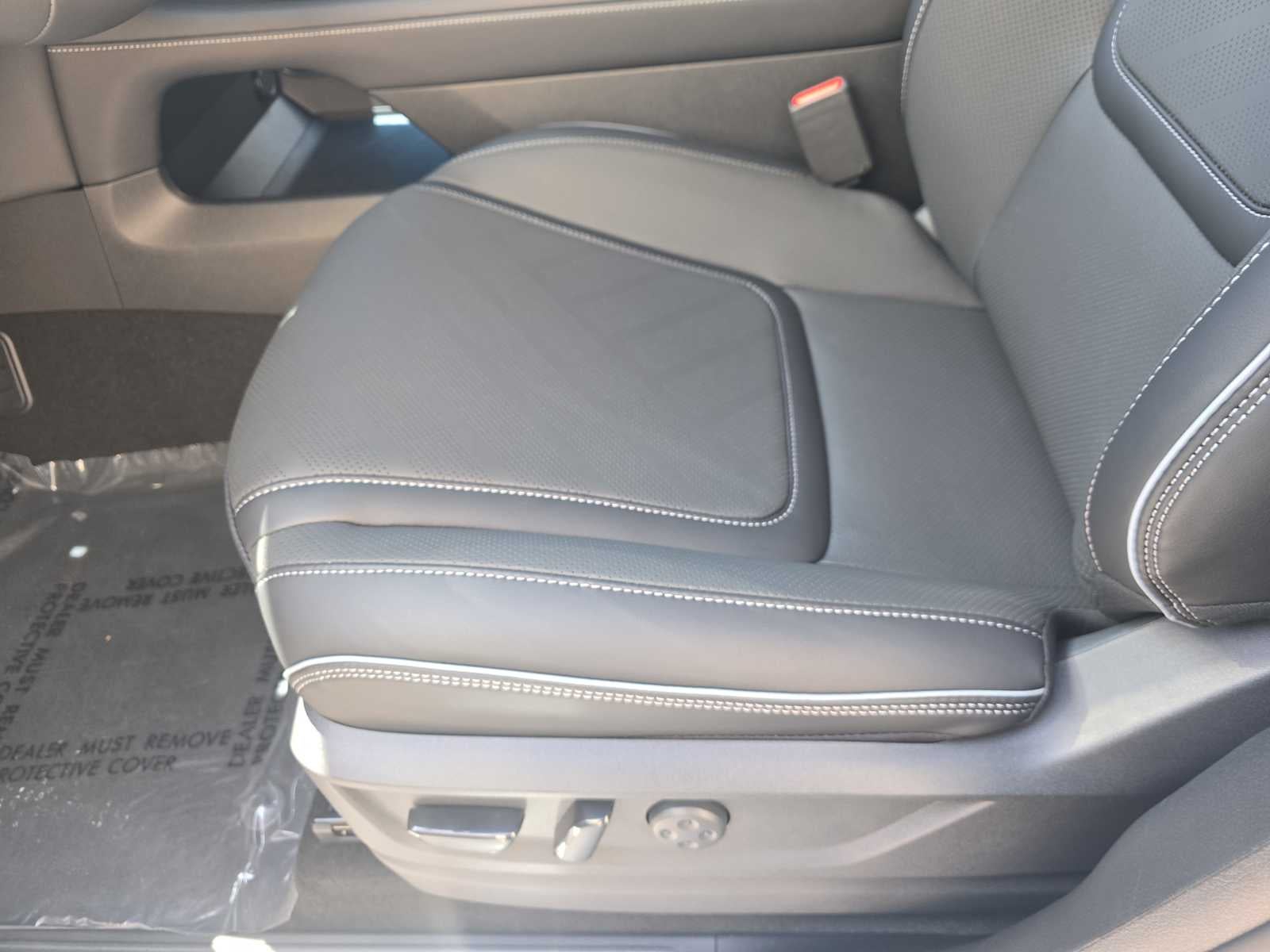 2027 INFINITI QX80 LUXE
