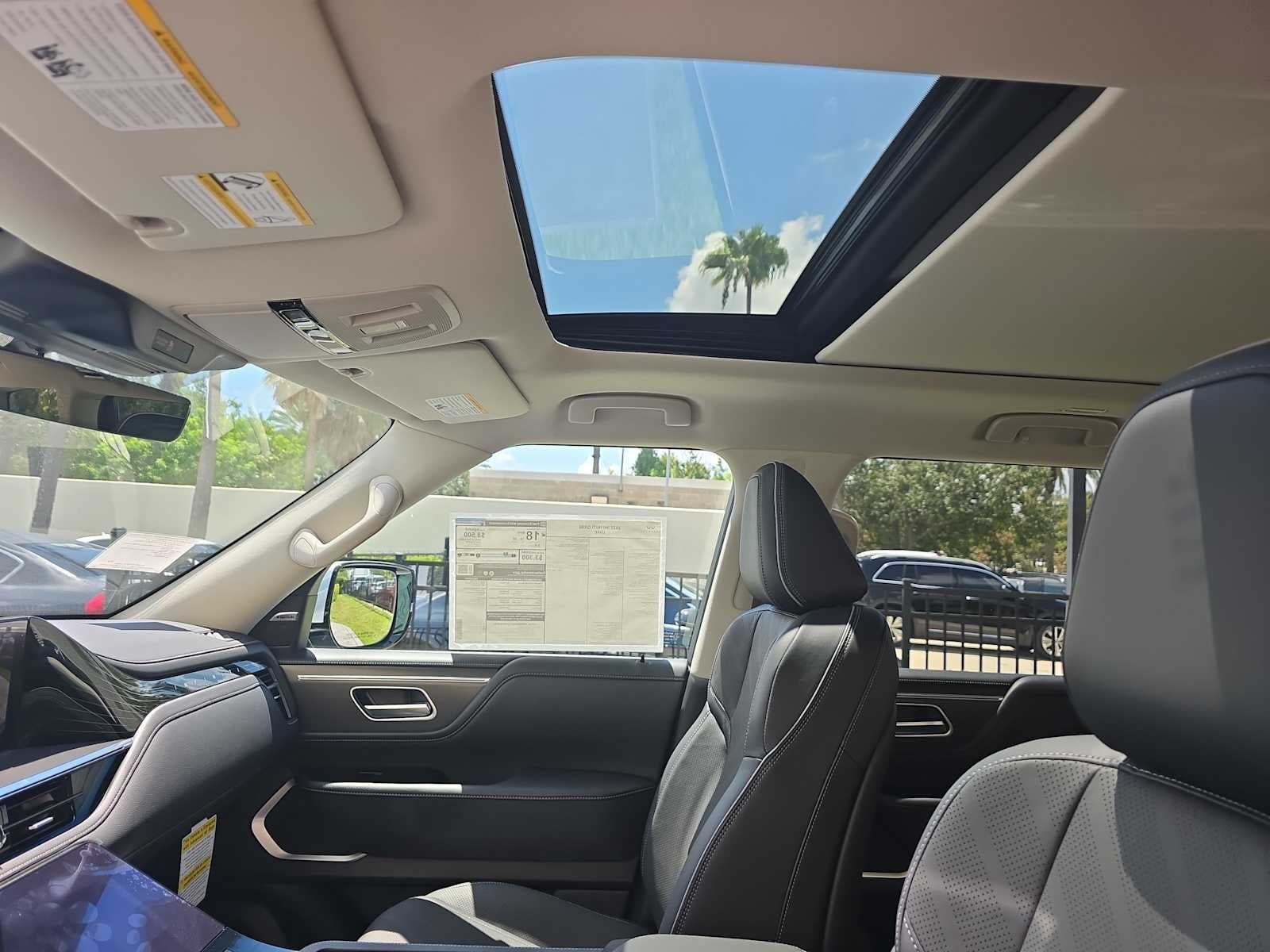 2027 INFINITI QX80 LUXE