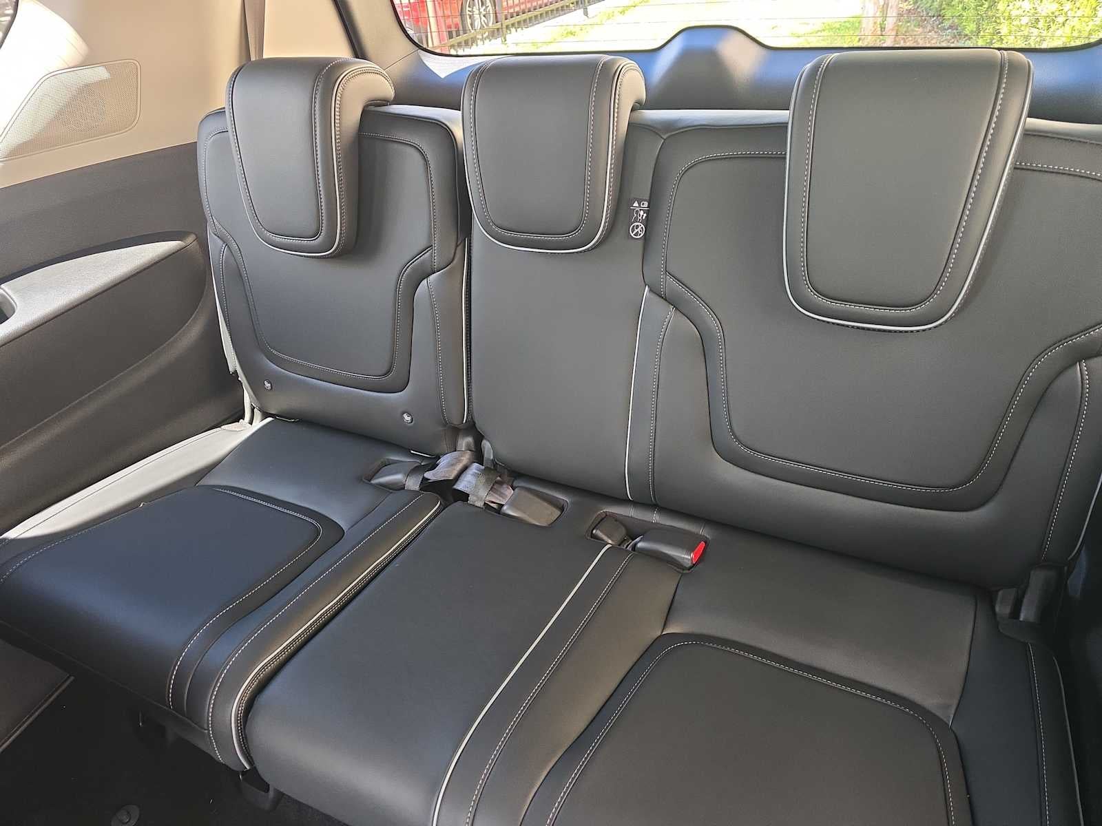2027 INFINITI QX80 LUXE