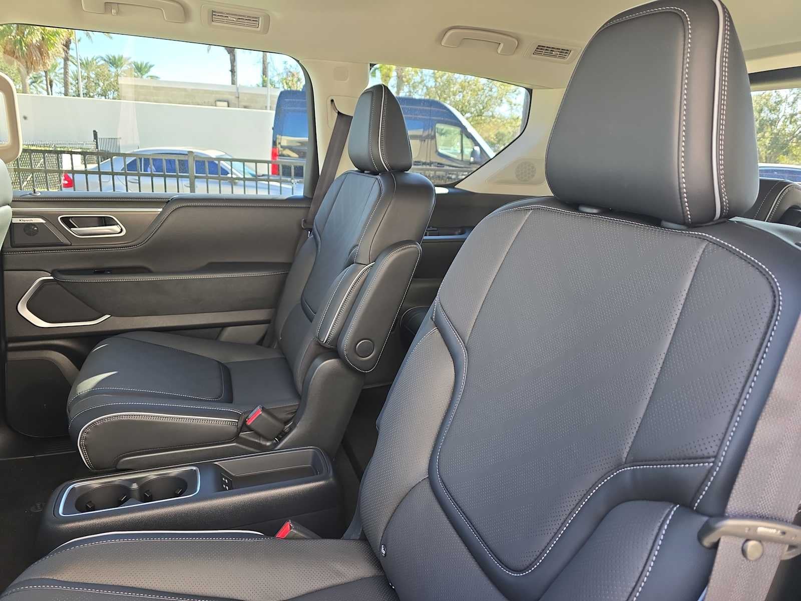 2026 INFINITI QX80 LUXE