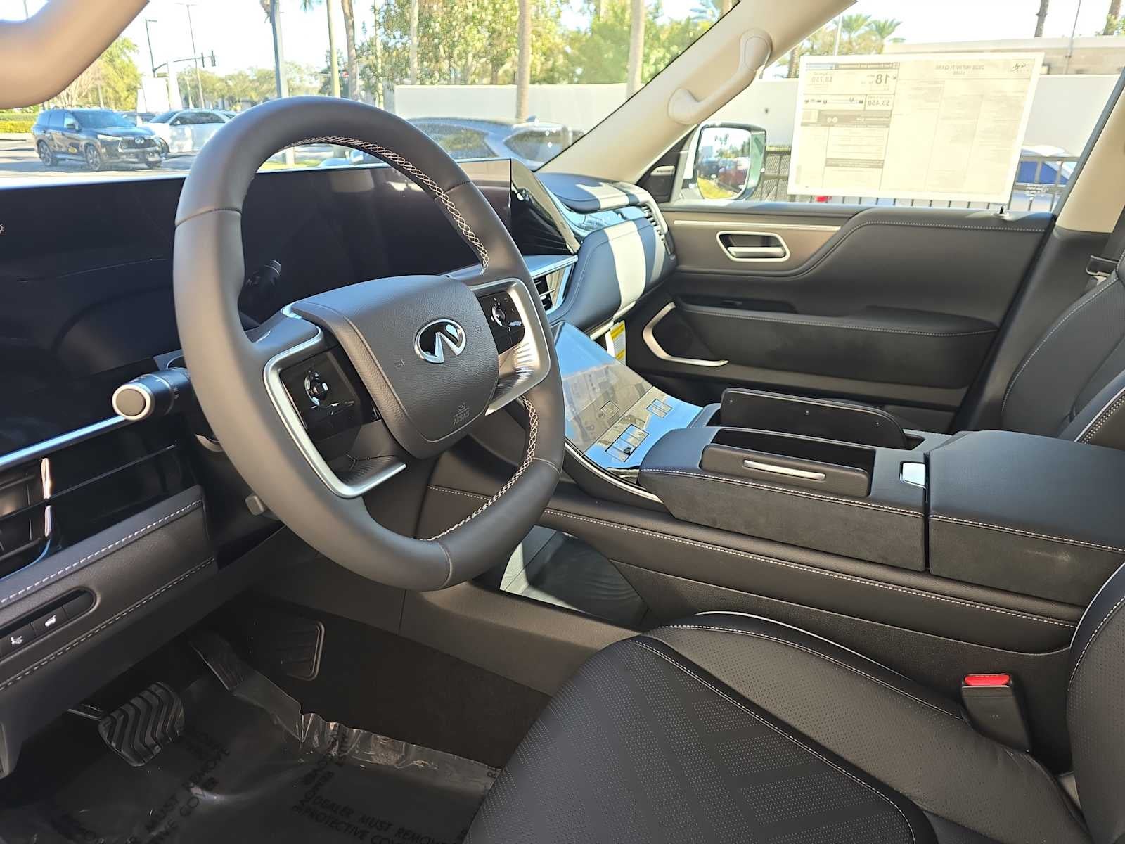 2026 INFINITI QX80 LUXE