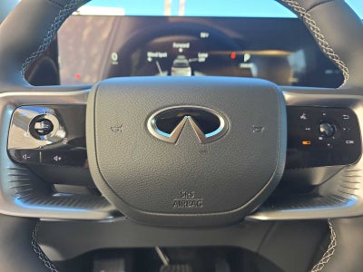 2026 INFINITI QX80 LUXE