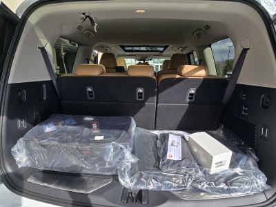 2026 INFINITI QX80 LUXE