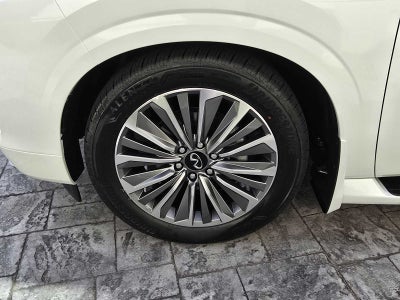 2026 INFINITI QX80 LUXE