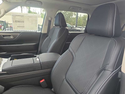 2027 INFINITI QX80 LUXE