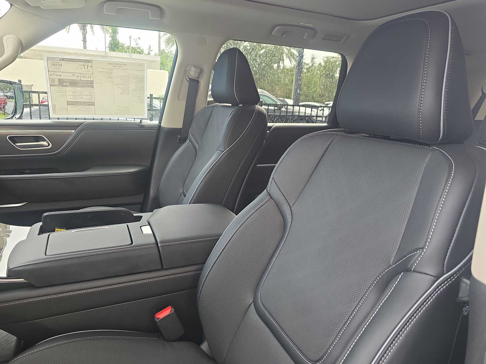2027 INFINITI QX80 LUXE
