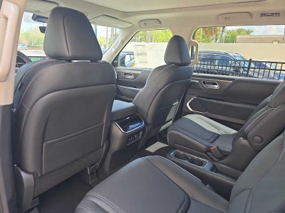2026 INFINITI QX80 LUXE