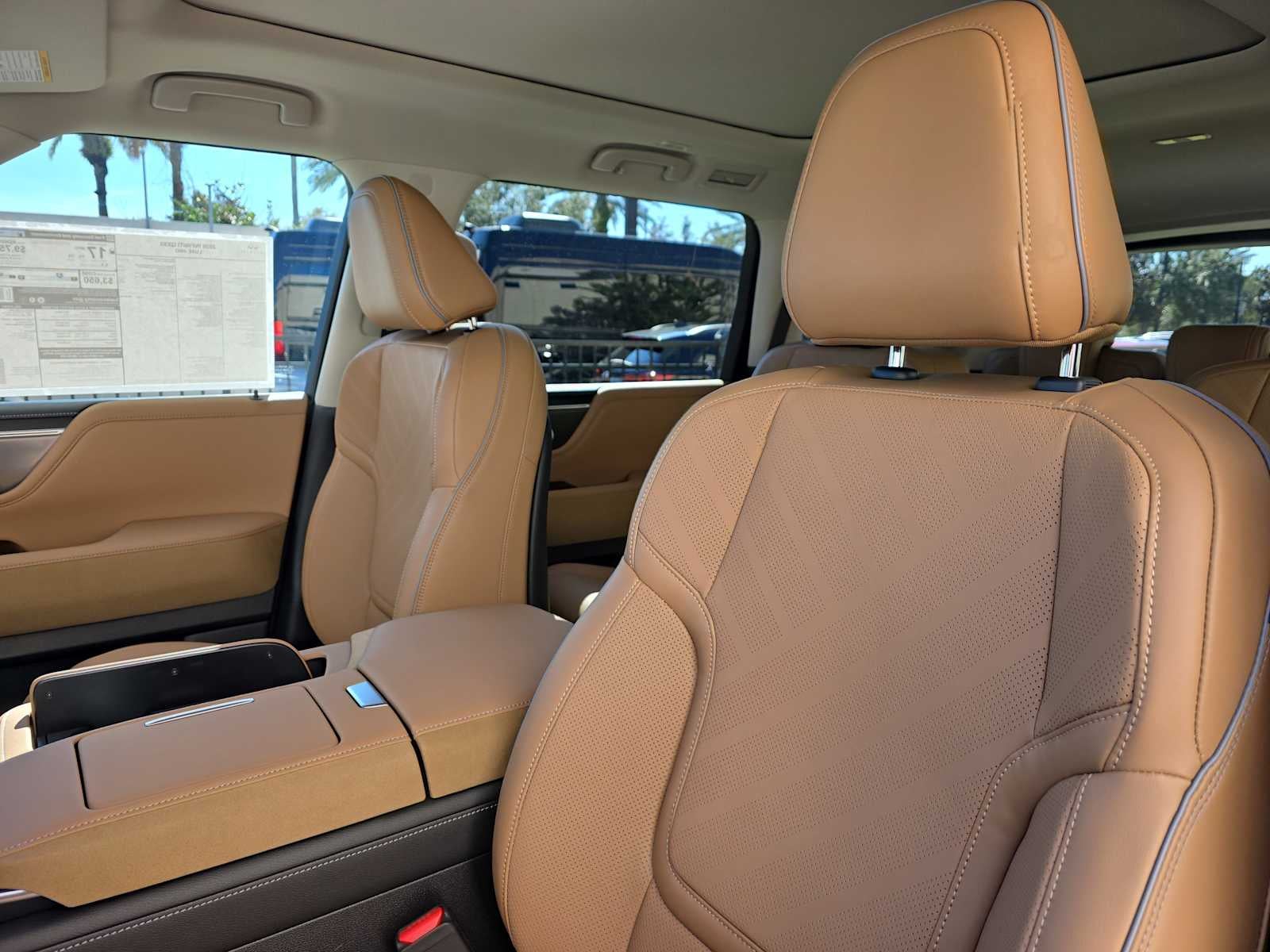 2026 INFINITI QX80 LUXE