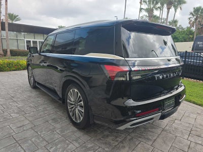 2027 INFINITI QX80 LUXE