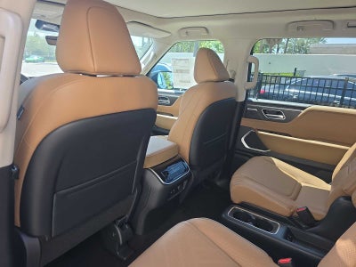2027 INFINITI QX80 LUXE