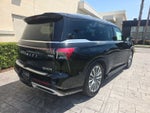 2027 INFINITI QX80 LUXE