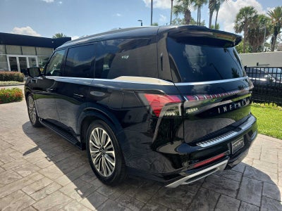 2027 INFINITI QX80 LUXE