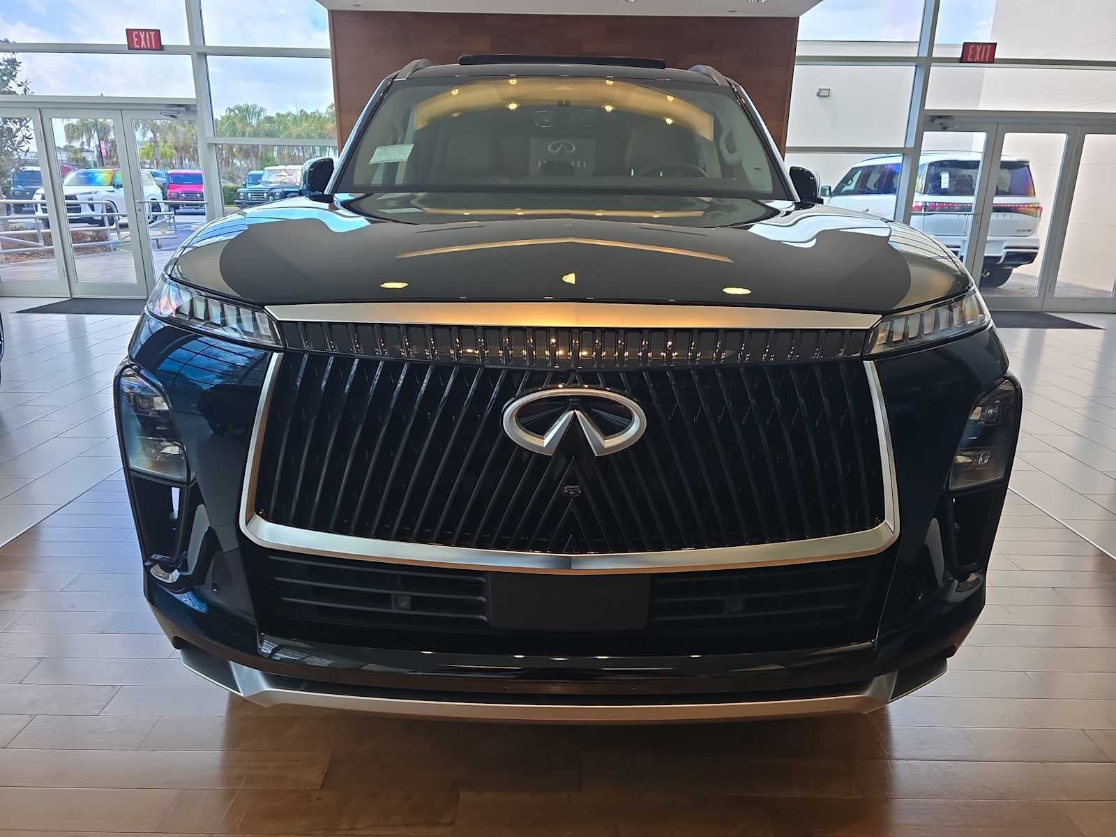 2026 INFINITI QX80 LUXE