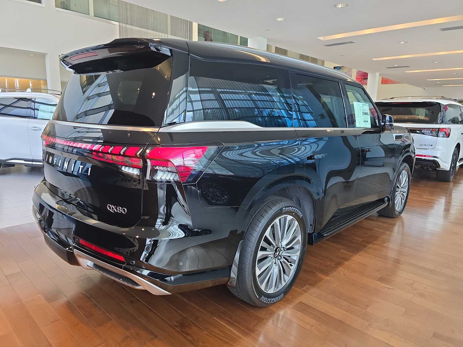 2026 INFINITI QX80 LUXE