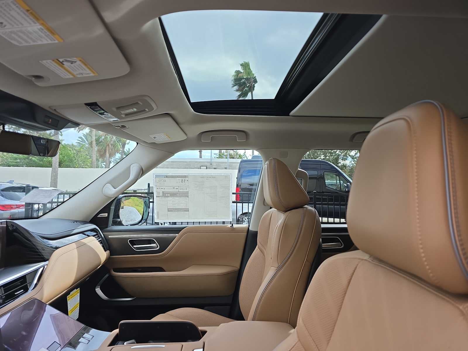 2026 INFINITI QX80 LUXE