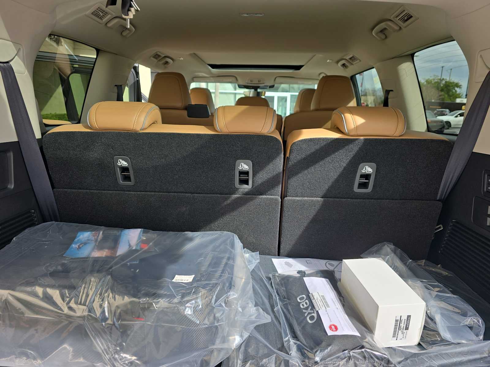 2026 INFINITI QX80 LUXE