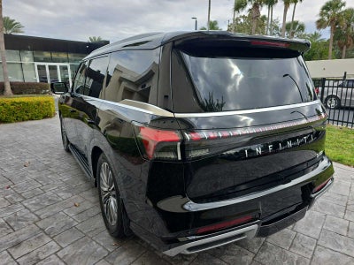 2026 INFINITI QX80 LUXE