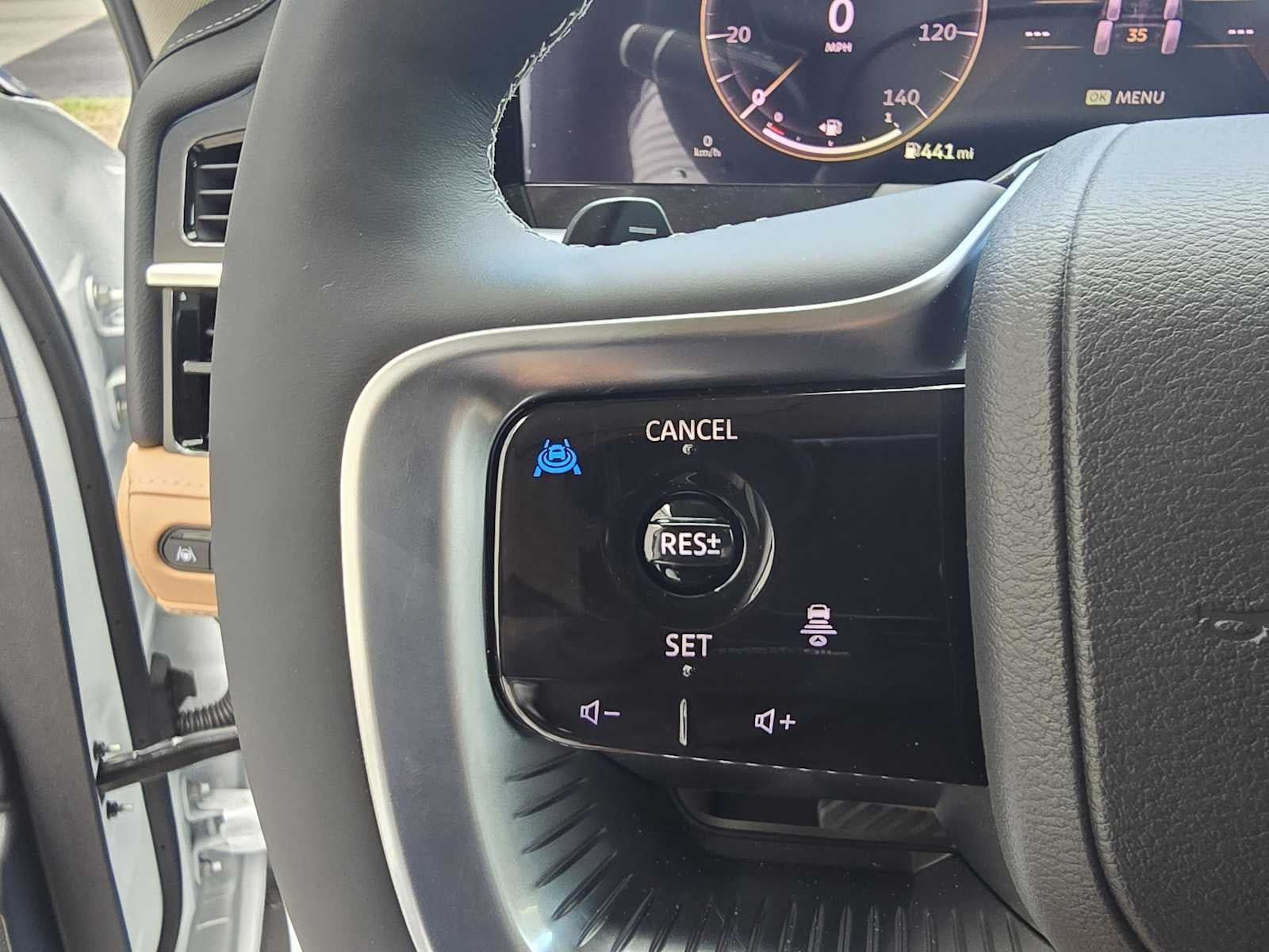 2026 INFINITI QX80 LUXE