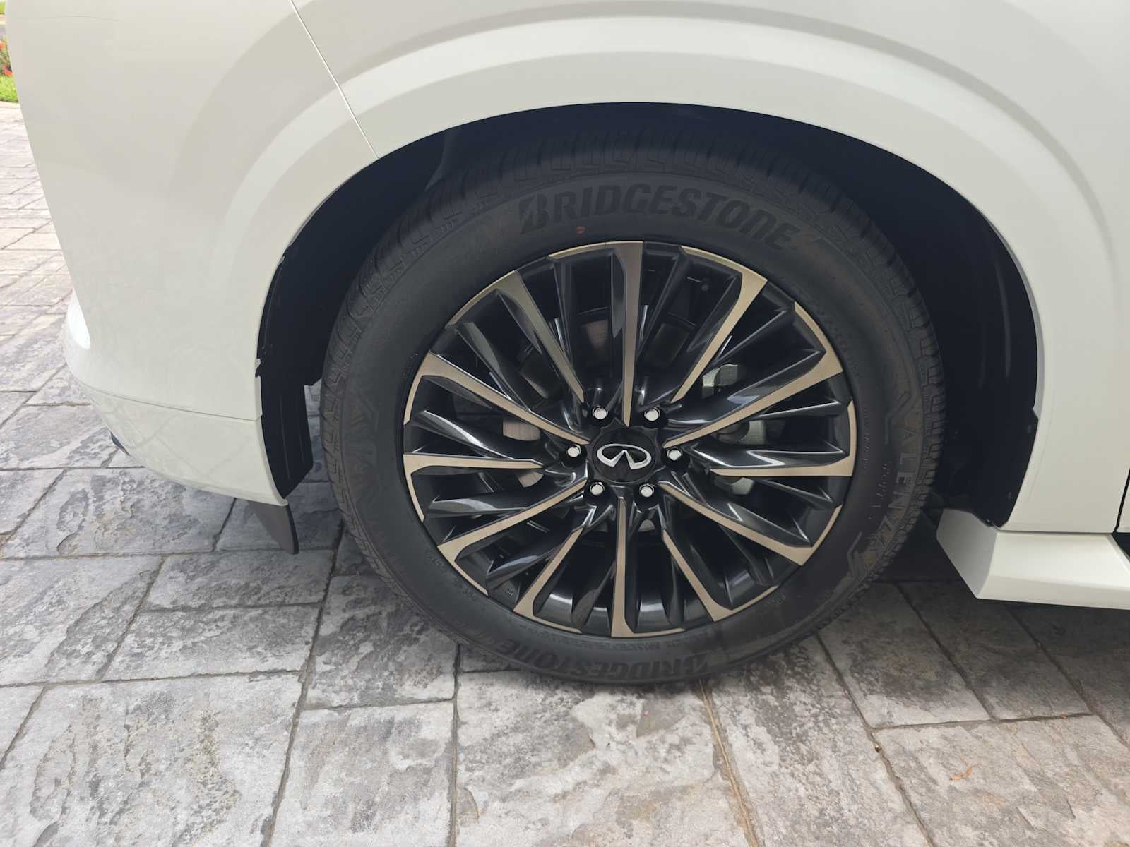 2027 INFINITI QX80 AUTOGRAPH