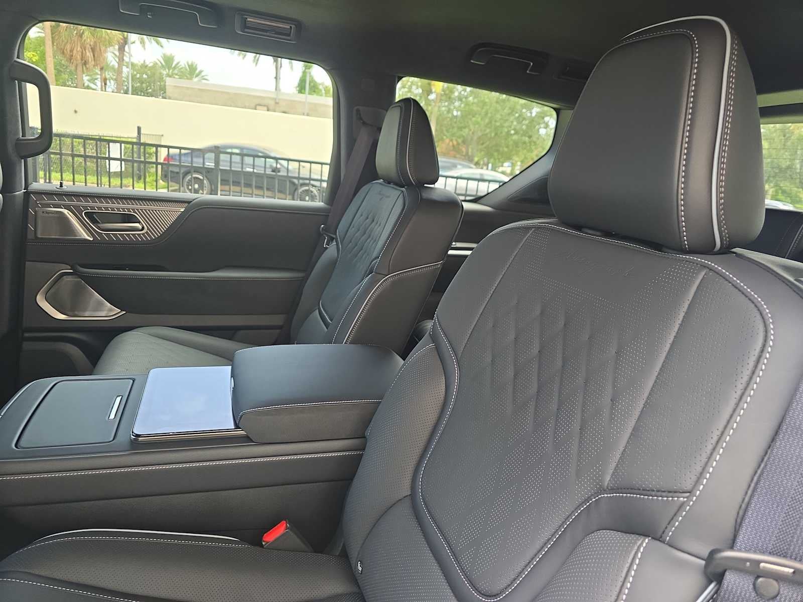 2027 INFINITI QX80 AUTOGRAPH