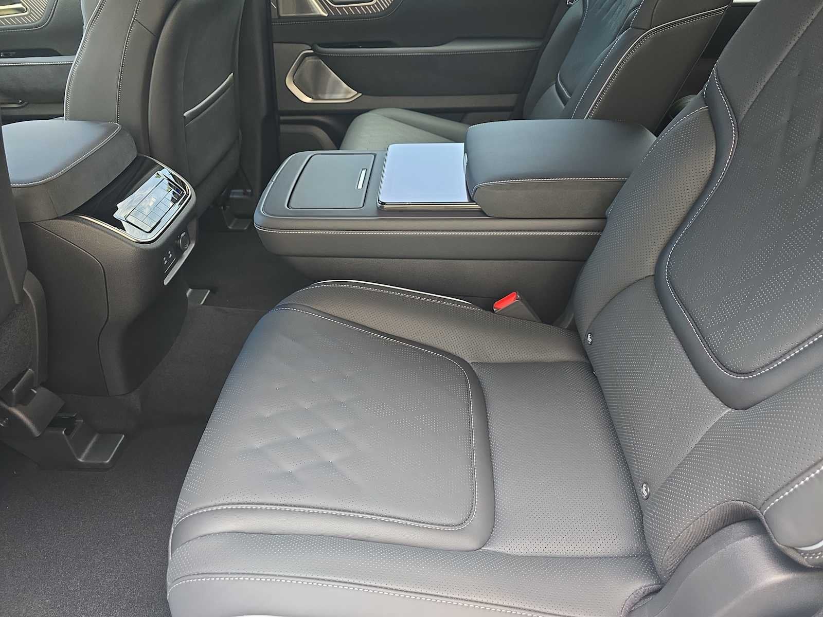 2027 INFINITI QX80 AUTOGRAPH