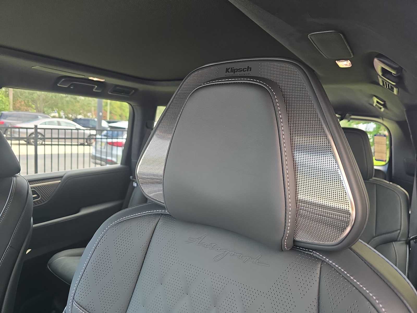 2027 INFINITI QX80 AUTOGRAPH