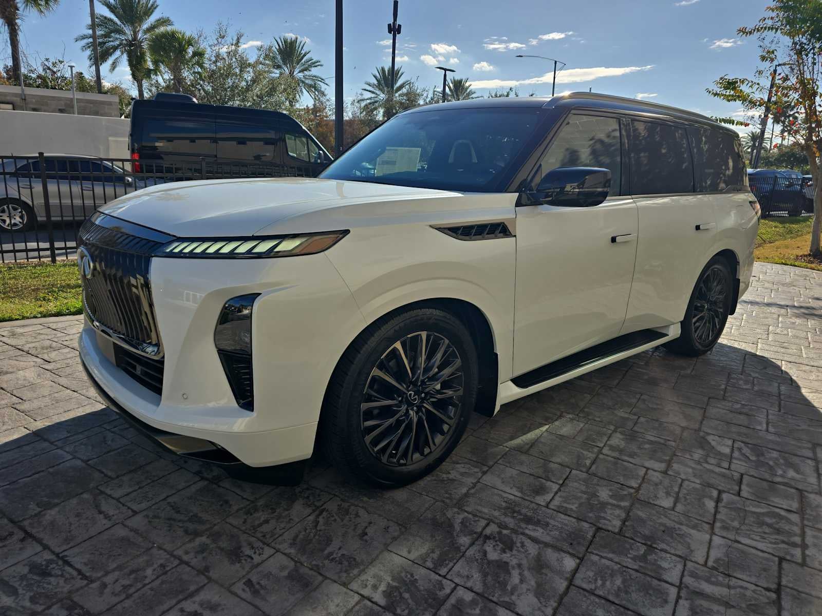 2026 INFINITI QX80 AUTOGRAPH