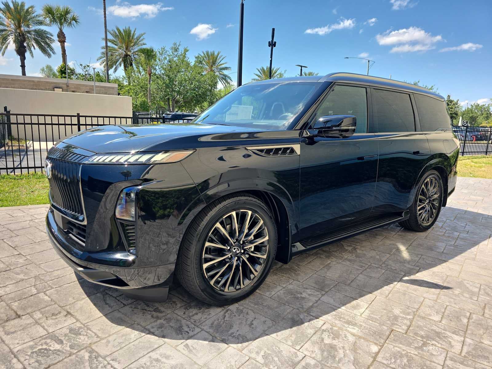 2026 INFINITI QX80 AUTOGRAPH
