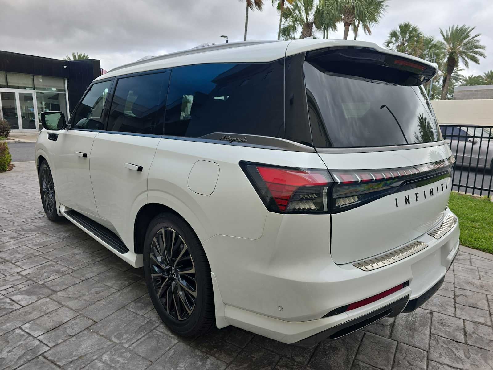 2026 INFINITI QX80 AUTOGRAPH