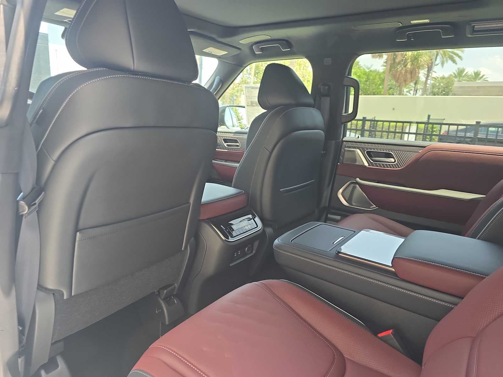 2027 INFINITI QX80 AUTOGRAPH