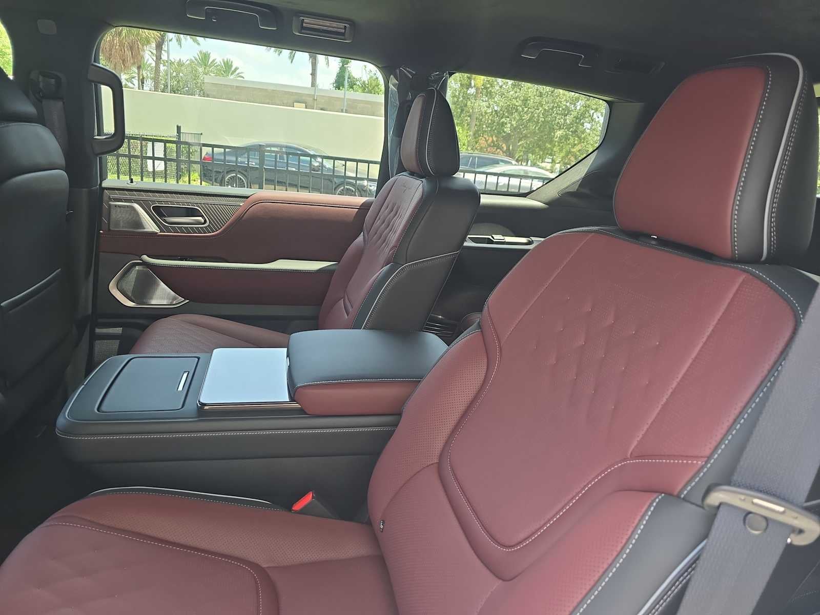 2027 INFINITI QX80 AUTOGRAPH