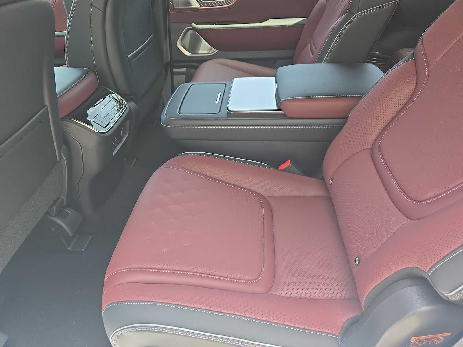 2027 INFINITI QX80 AUTOGRAPH