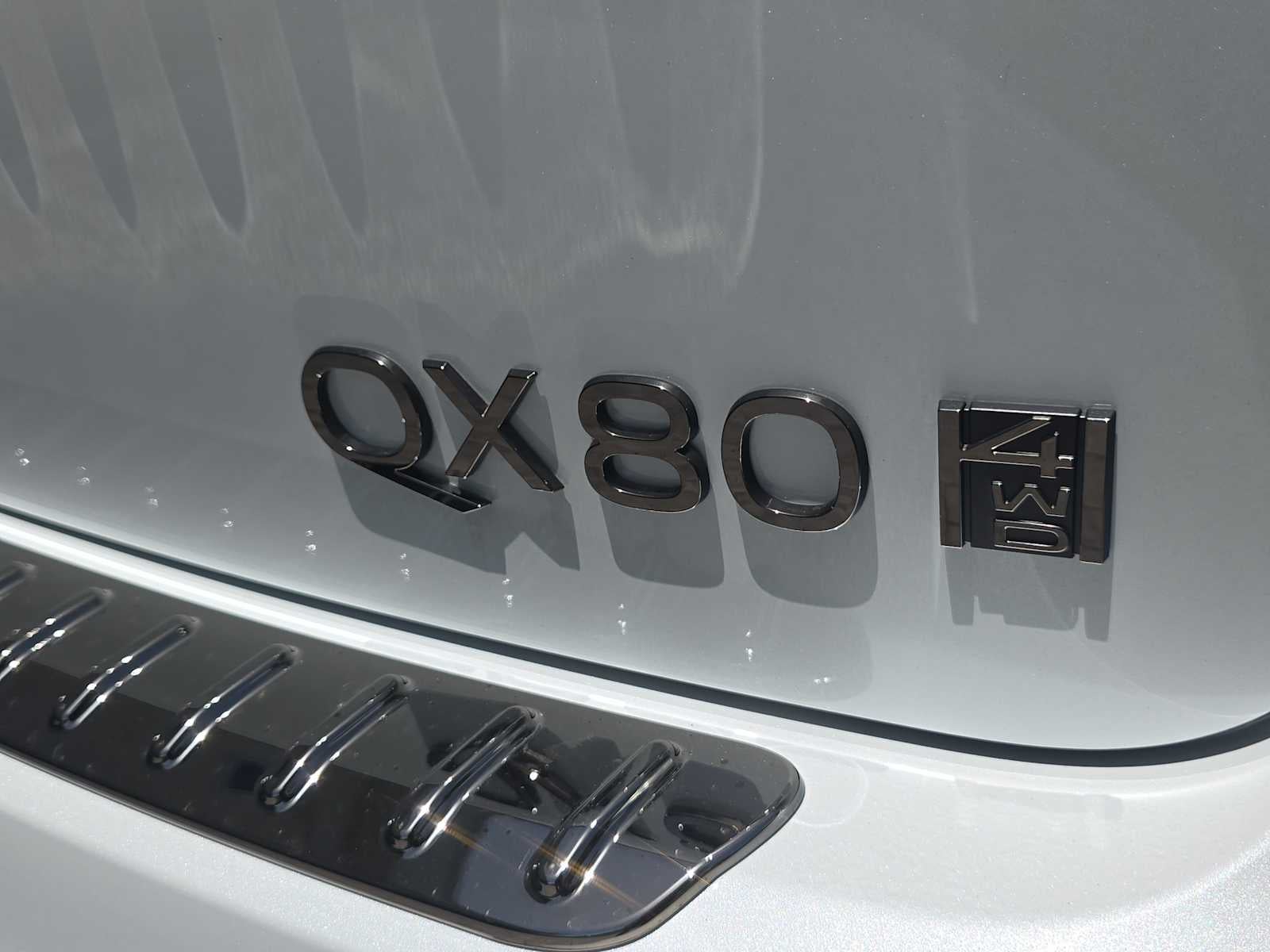 2027 INFINITI QX80 AUTOGRAPH