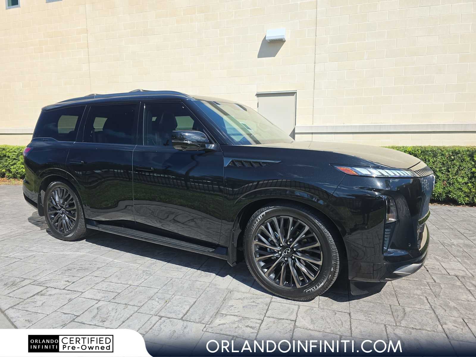 2025 INFINITI QX80 AUTOGRAPH