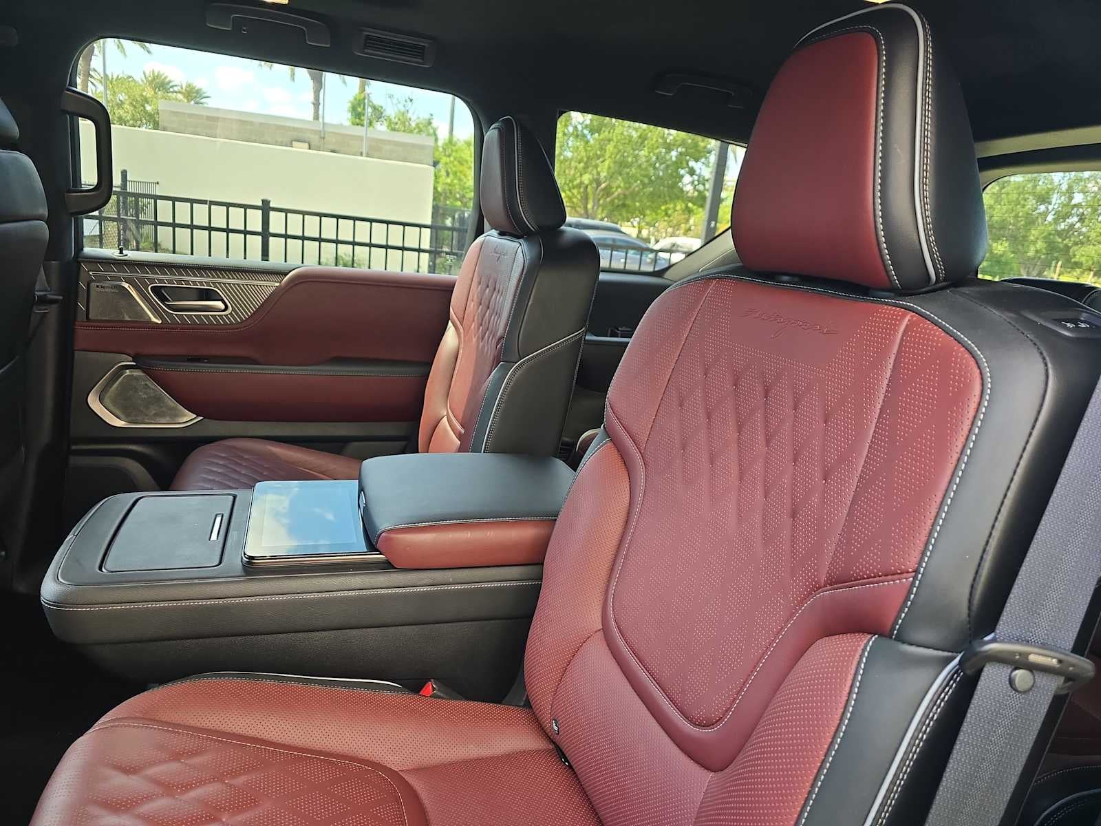 2025 INFINITI QX80 AUTOGRAPH