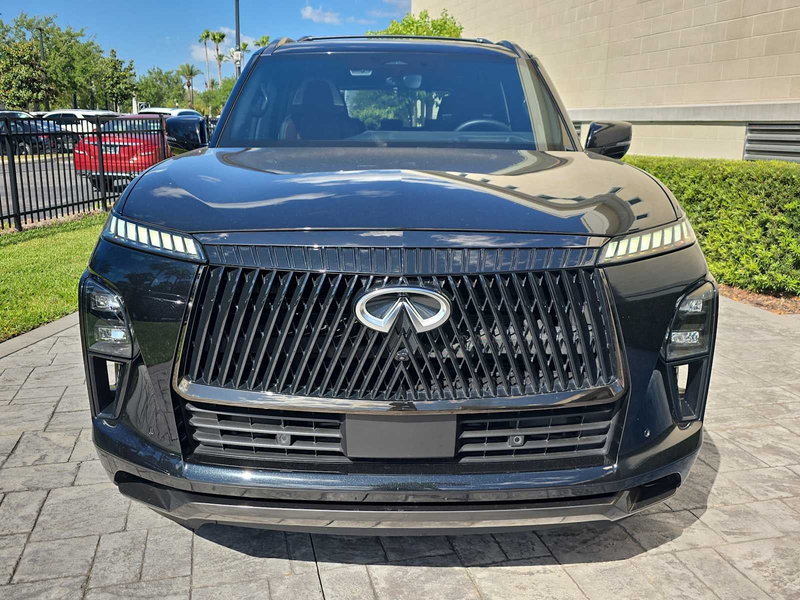 2025 INFINITI QX80 AUTOGRAPH