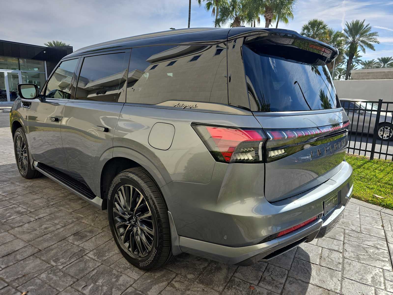 2026 INFINITI QX80 AUTOGRAPH