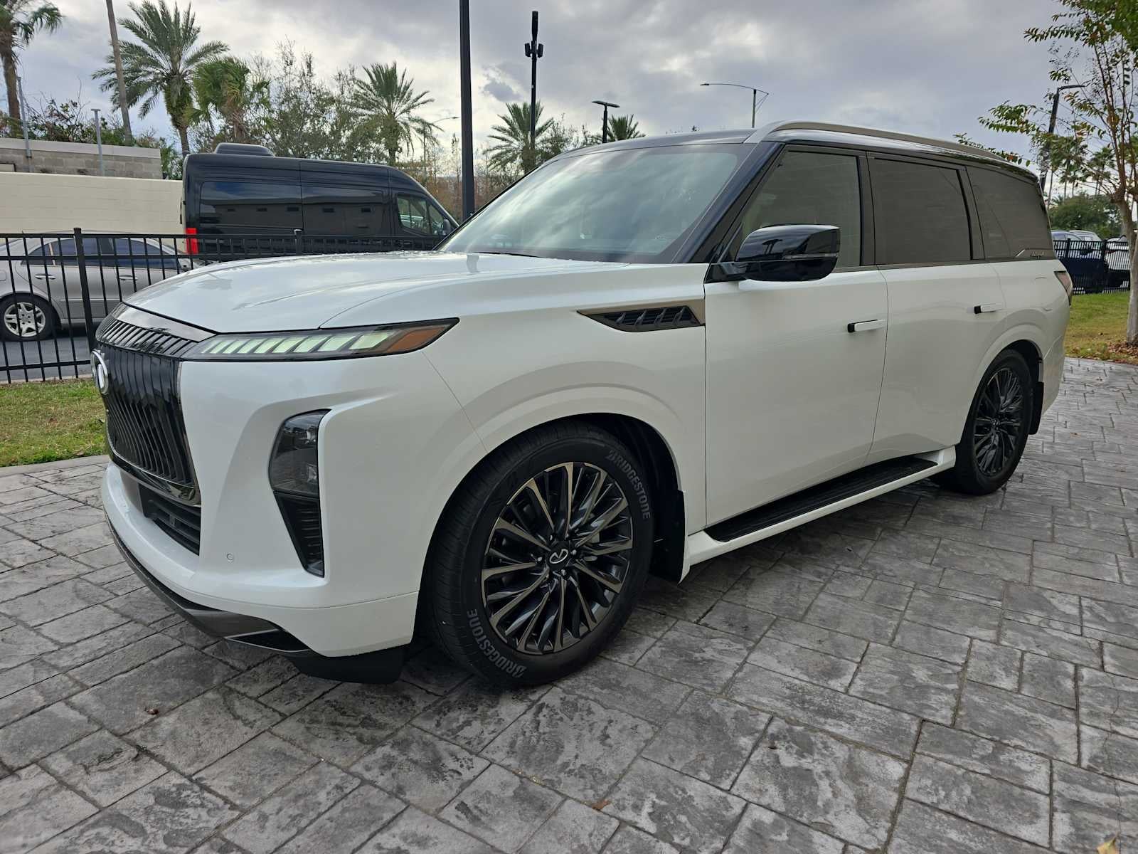 2026 INFINITI QX80 AUTOGRAPH