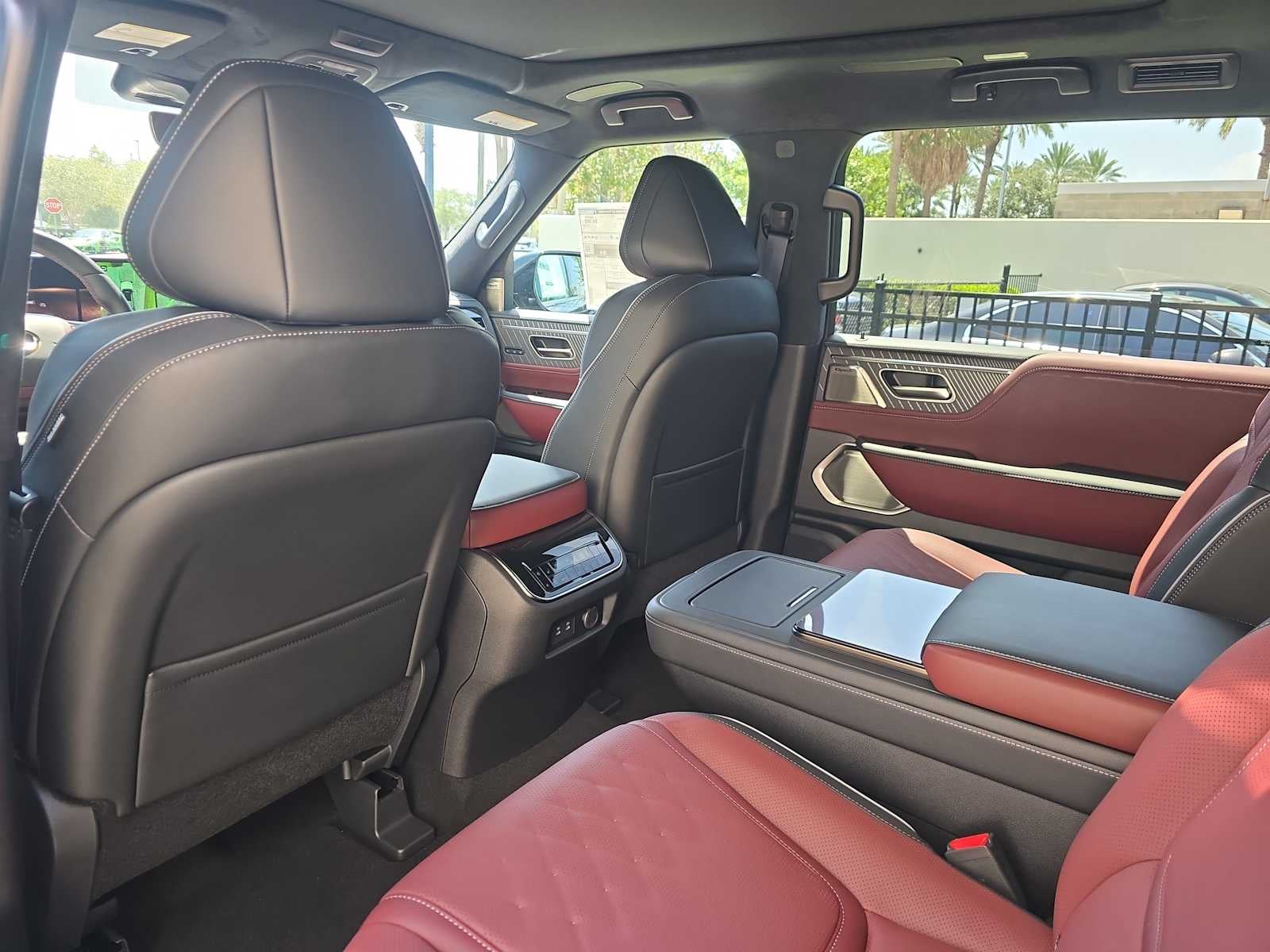 2027 INFINITI QX80 AUTOGRAPH