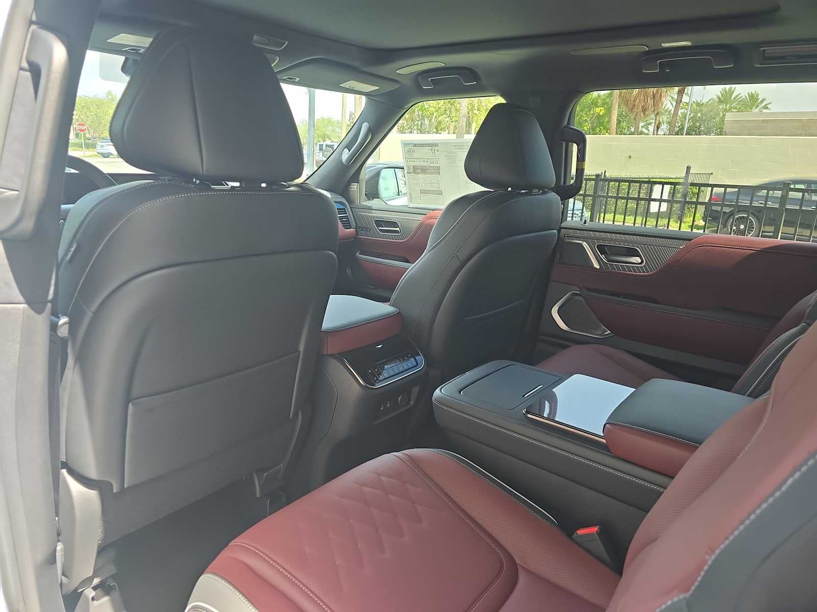 2027 INFINITI QX80 AUTOGRAPH