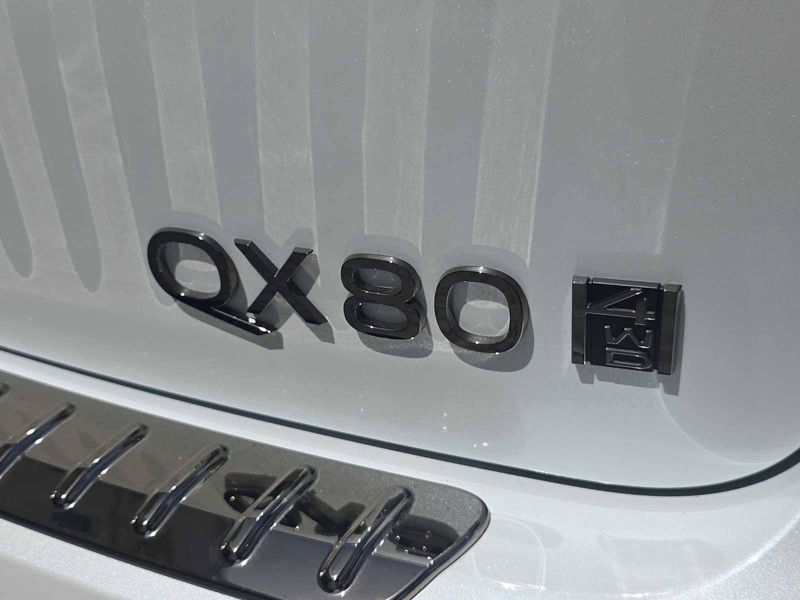2027 INFINITI QX80 AUTOGRAPH